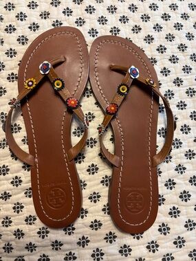 Tory Burch Brown Leather Floral Thong Sandals Size 8